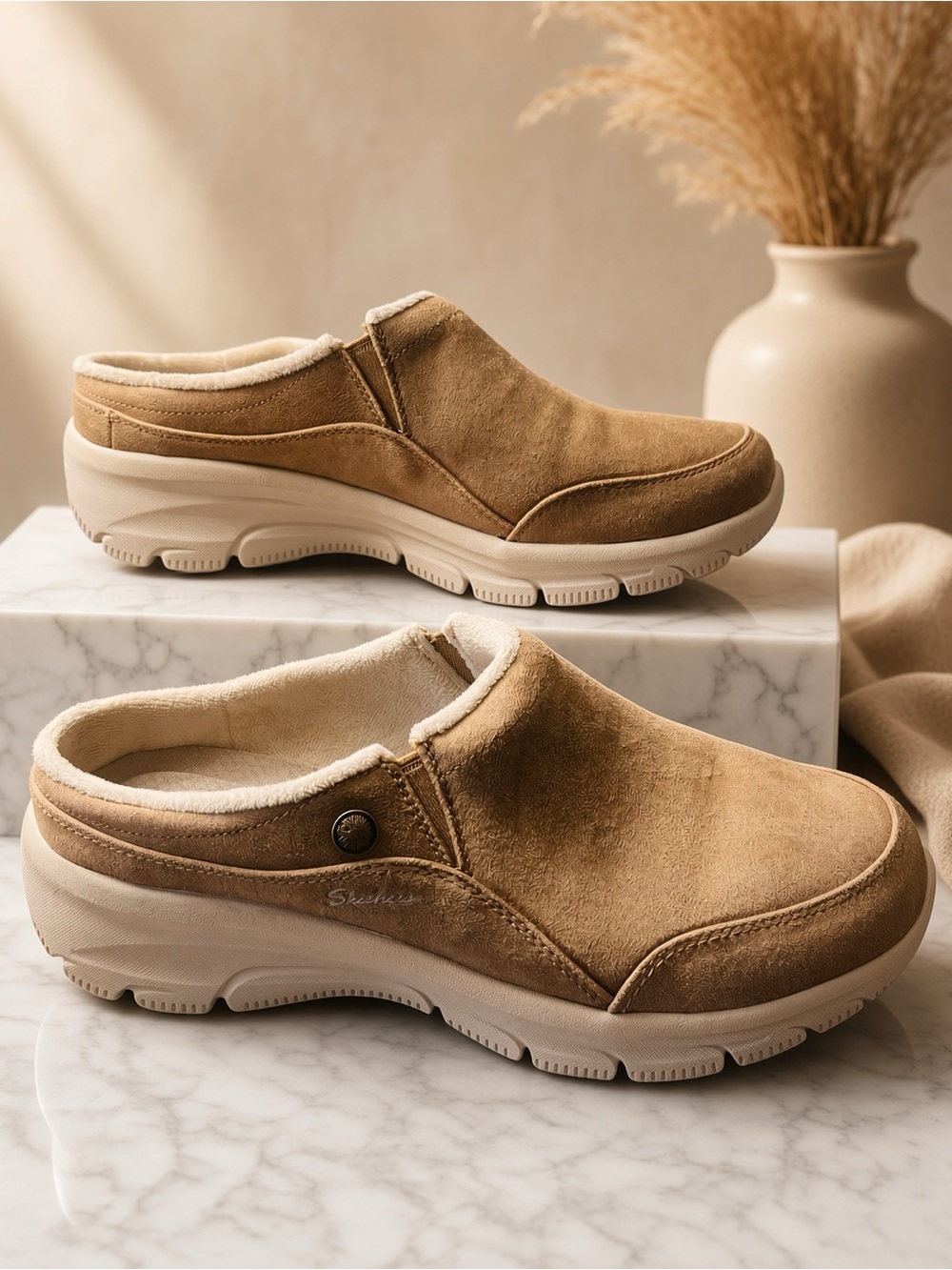 Skechers easy going latte clog tan suede mule woman size 8